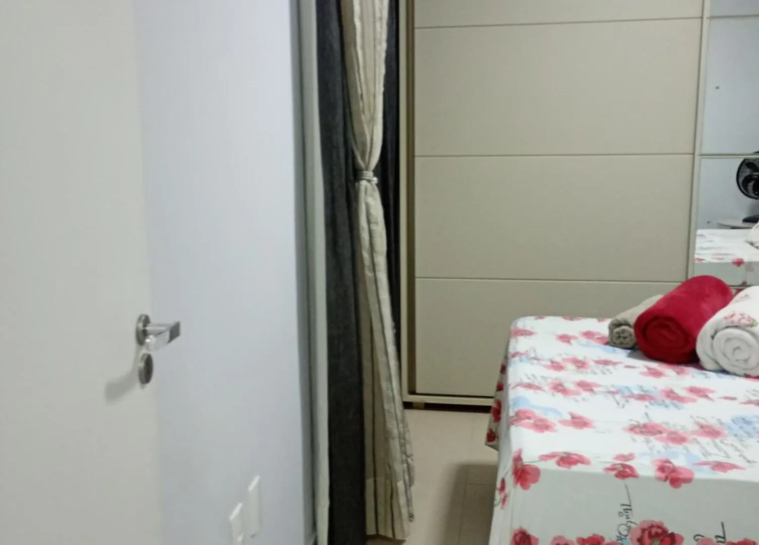 Apartamento Da Jully, Wifi, Garagem, Tv A Cabo 이타자이